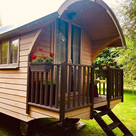 Millygite Chalet-on-wheels By The River
