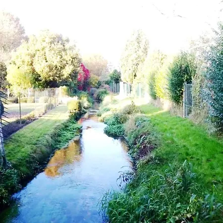 Millygite Chalet-on-wheels By The River 3* Milly-la-Foret